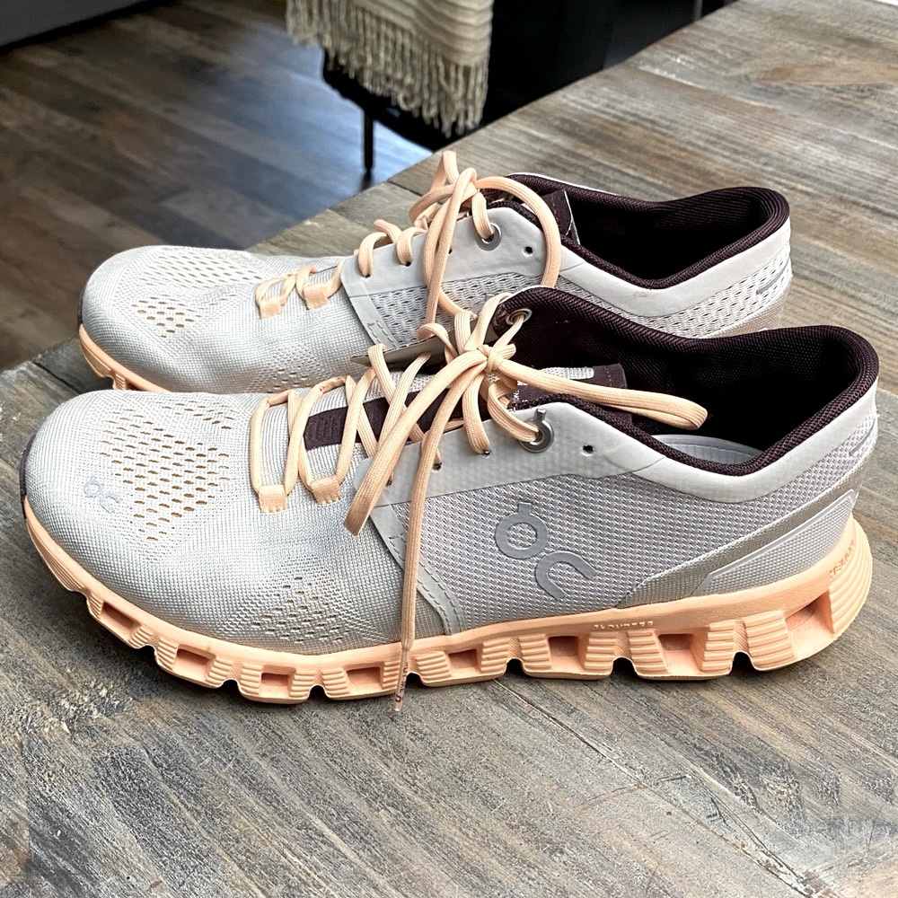 On Cloud Running shoes